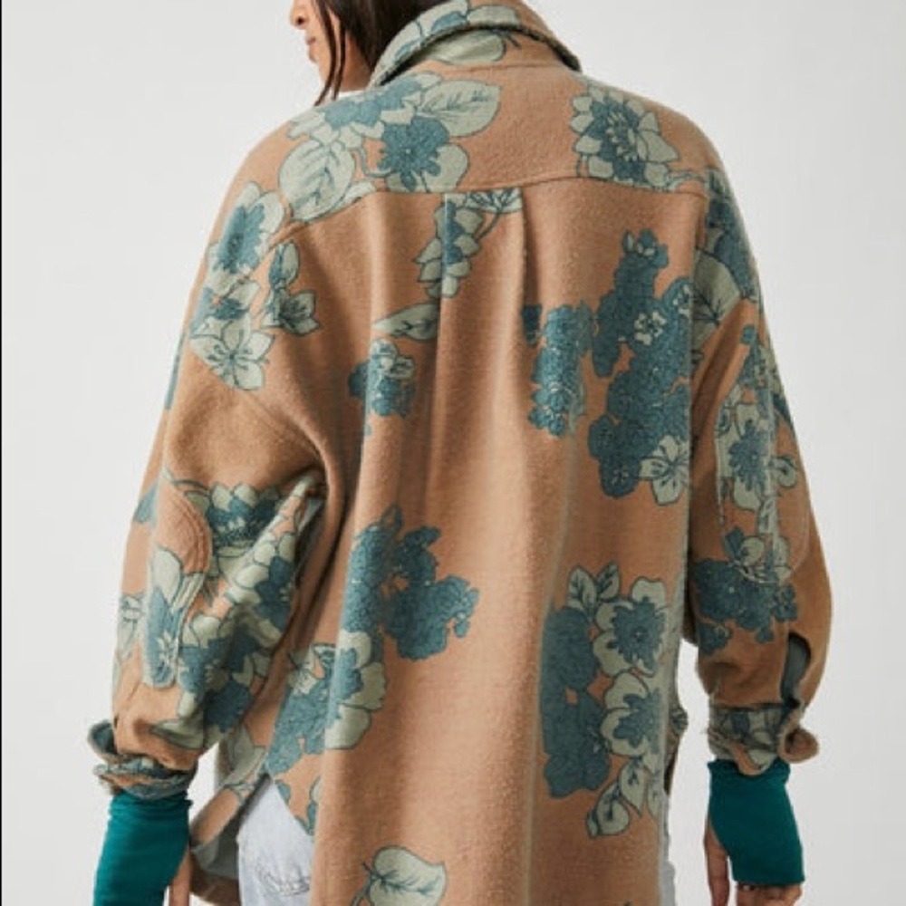 Ruby Shacket- Floral - Picture 4 of 6